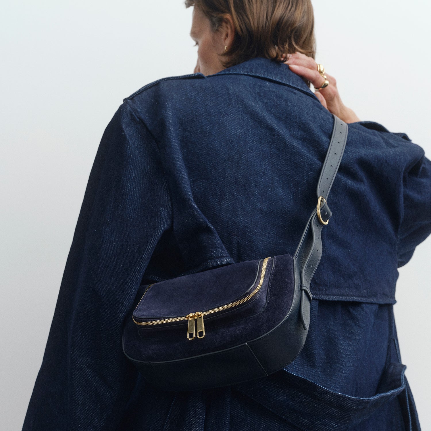 Vere Small Cross-body -

          
            Suede/Calf Leather in Marine -
          

          Anya Hindmarch UK
